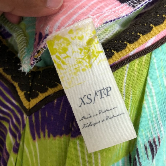 EUC Anthro C Keer brushstroke Printed V Neck Top - Picture 5 of 9